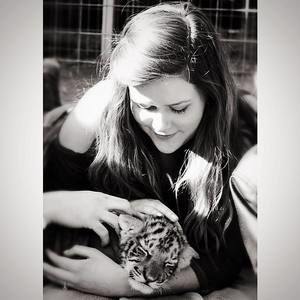 Meet your Posher, Becca